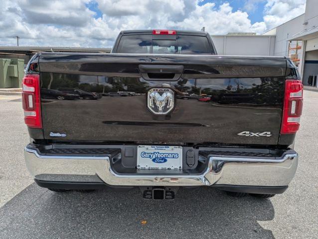 2024 Ram 3500 Tradesman Crew Cab 4x4 8' Box