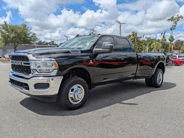 2024 Ram 3500 Tradesman Crew Cab 4x4 8' Box