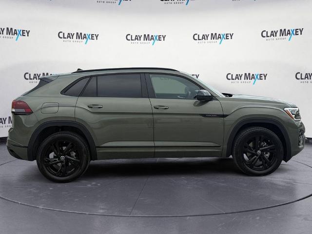 2026 Volkswagen Atlas Cross Sport SEL R-Line Black