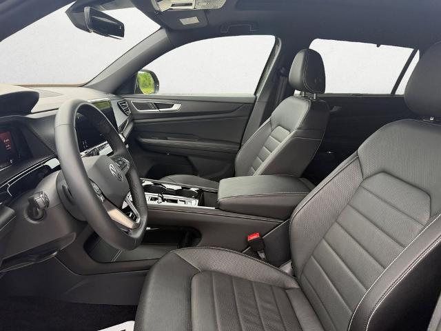 2026 Volkswagen Atlas Cross Sport SEL R-Line Black