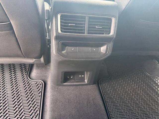 2026 Volkswagen Atlas Cross Sport SEL R-Line Black
