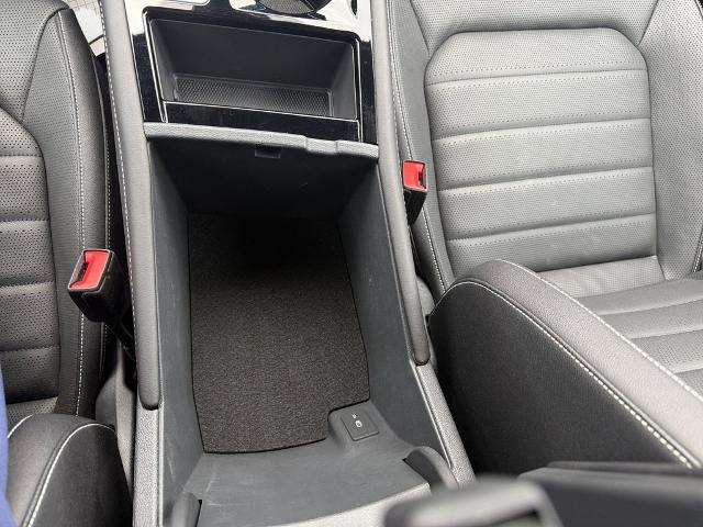 2026 Volkswagen Atlas Cross Sport SEL R-Line Black