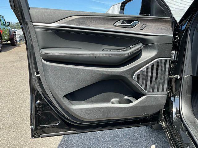 2026 Jeep Grand Cherokee L Limited Reserve