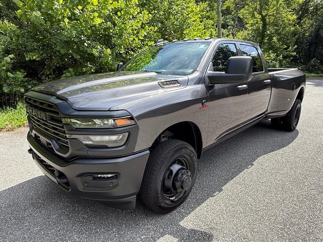 2026 RAM Ram 3500 RAM 3500 TRADESMAN CREW CAB 4X4 8 BOX