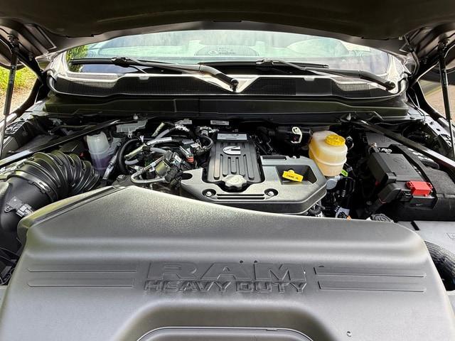 2026 Ram 3500 Tradesman Crew Cab 4x4 8 Box