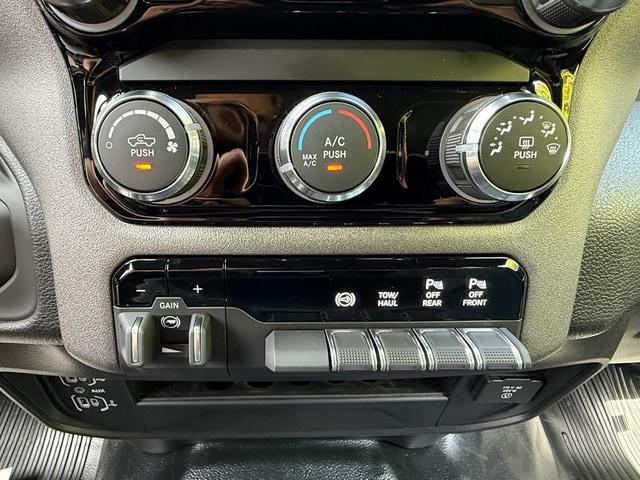 2026 Ram 3500 Tradesman Crew Cab 4x4 8 Box