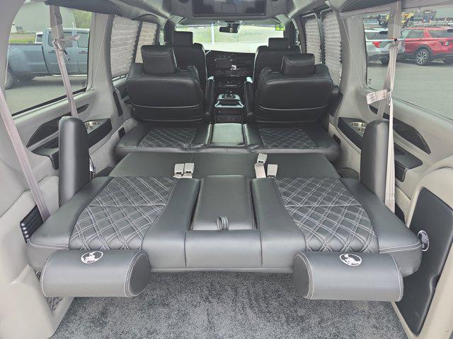 2021 Chevrolet Express Passenger RWD 2500 Regular Wheelbase LS