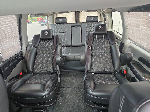 2021 Chevrolet Express Passenger RWD 2500 Regular Wheelbase LS