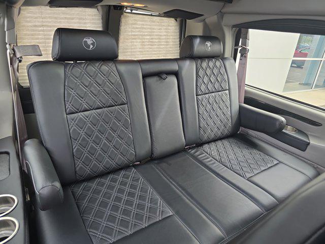 2021 Chevrolet Express Passenger RWD 2500 Regular Wheelbase LS