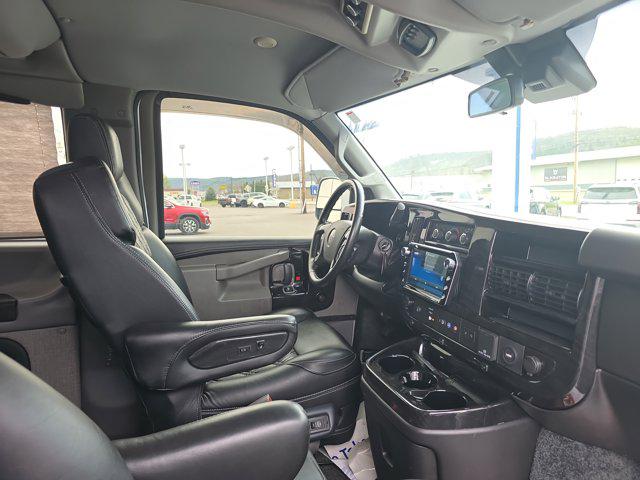 2021 Chevrolet Express Passenger RWD 2500 Regular Wheelbase LS