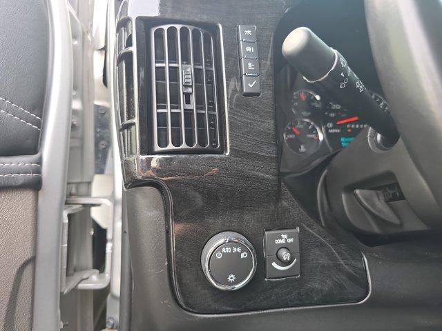 2021 Chevrolet Express Passenger RWD 2500 Regular Wheelbase LS