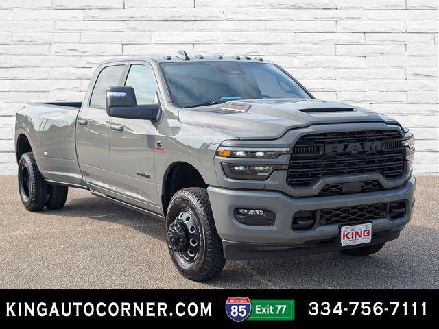 2026 RAM Ram 3500 RAM 3500 LARAMIE CREW CAB 4X4 8 BOX