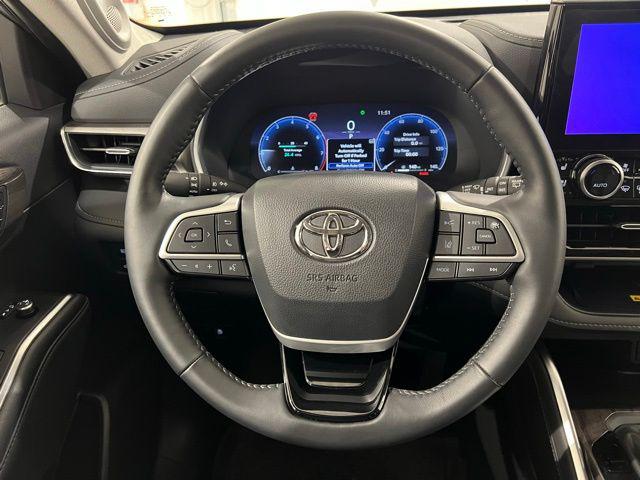 2025 Toyota Highlander Limited
