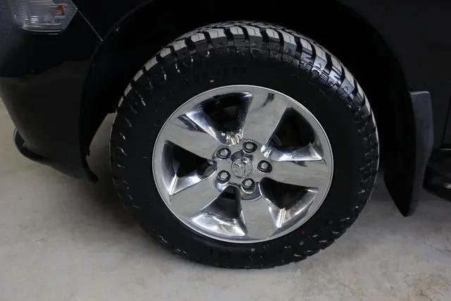 2019 Ram 1500 Classic Express Quad Cab 4x4 64 Box