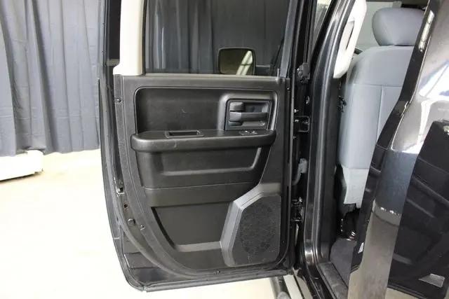 2019 Ram 1500 Classic Express Quad Cab 4x4 64 Box