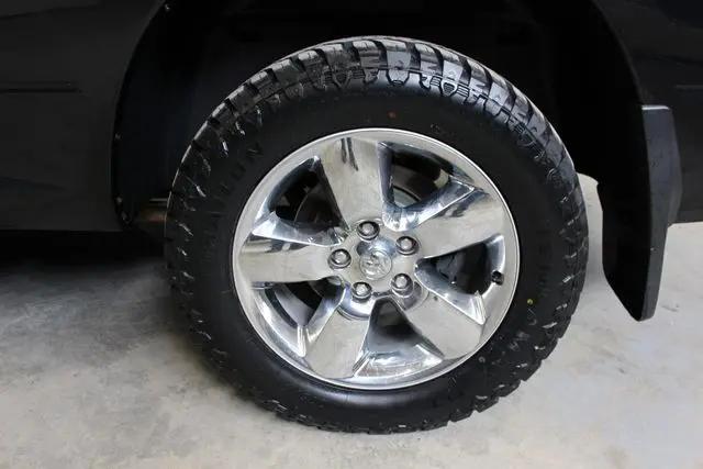 2019 Ram 1500 Classic Express Quad Cab 4x4 64 Box