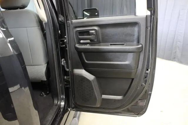 2019 Ram 1500 Classic Express Quad Cab 4x4 64 Box