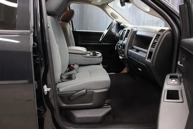 2019 Ram 1500 Classic Express Quad Cab 4x4 64 Box