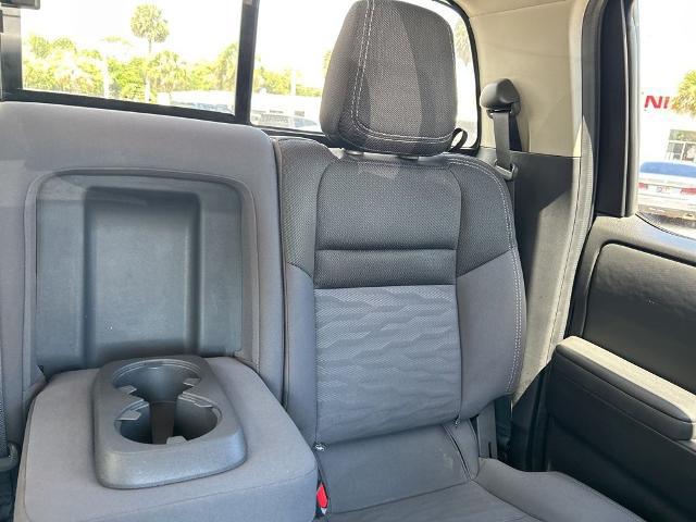 2023 Nissan Frontier Crew Cab SV 4x2