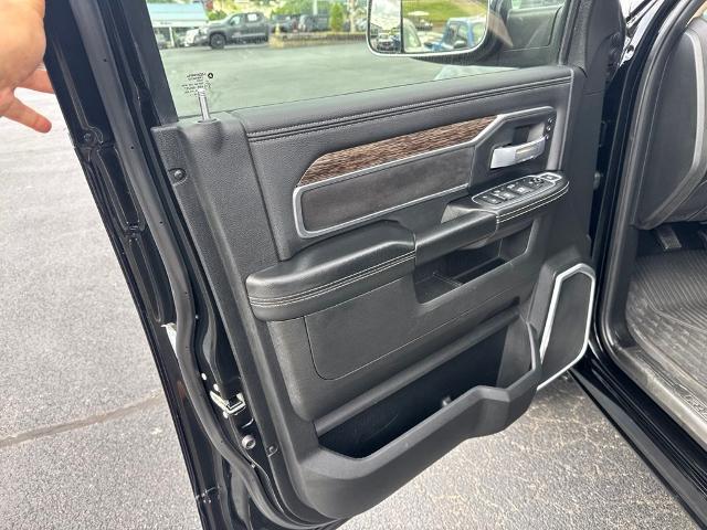 2021 Ram 3500 Laramie Crew Cab 4x4 8' Box