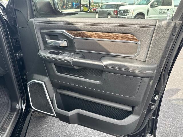 2021 Ram 3500 Laramie Crew Cab 4x4 8' Box