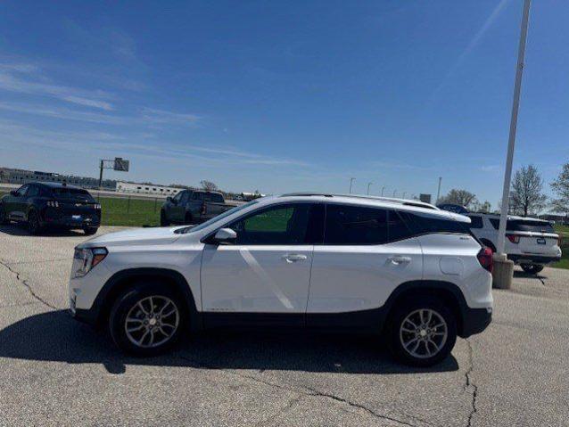 2024 GMC Terrain AWD SLT