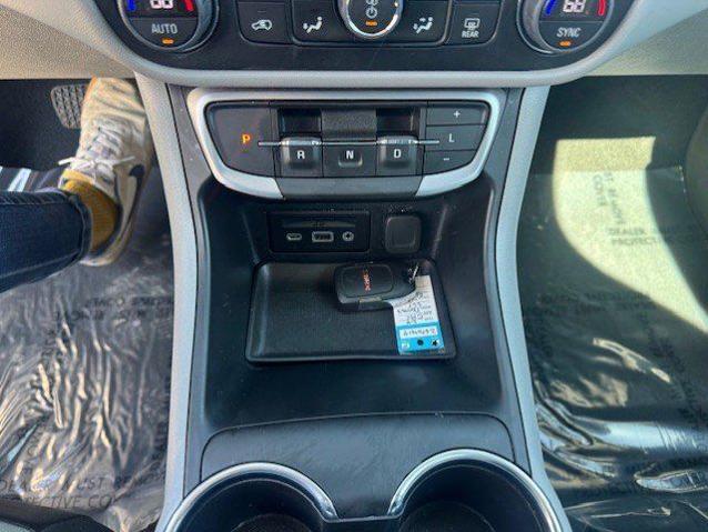 2024 GMC Terrain AWD SLT