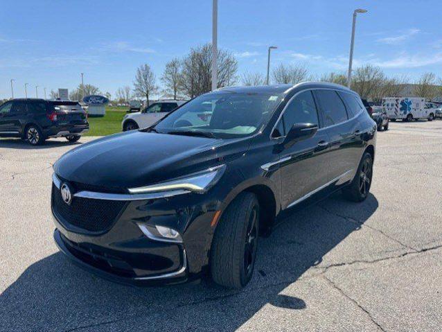 2023 Buick Enclave Essence AWD
