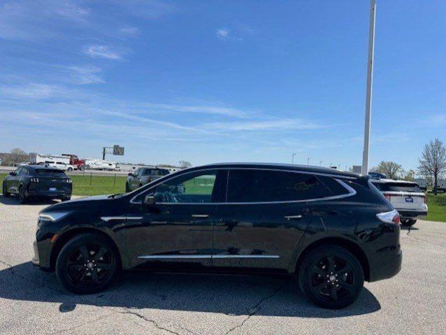 2023 Buick Enclave Essence AWD