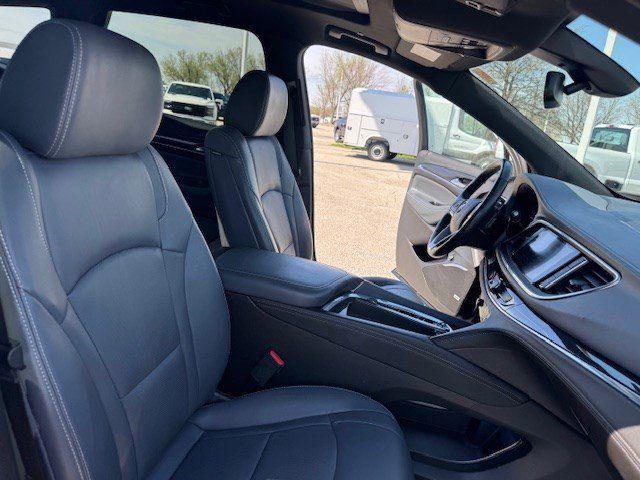 2023 Buick Enclave Essence AWD