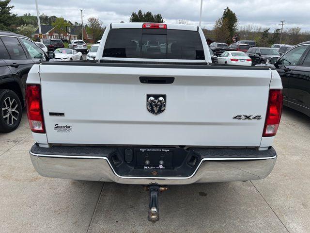 2019 Ram 1500 Classic SLT Crew Cab 4x4 6'4" Box