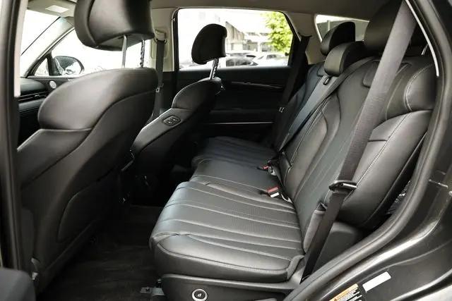 2025 Genesis GV80 2.5T Standard AWD