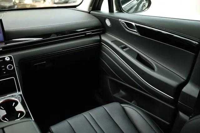 2025 Genesis GV80 2.5T Standard AWD