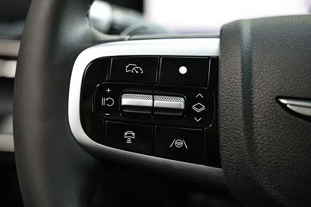 2025 Genesis GV80 2.5T Standard AWD