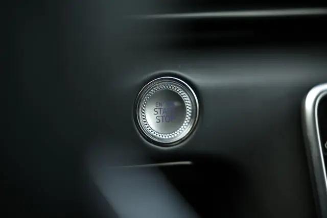 2025 Genesis GV80 2.5T Standard AWD
