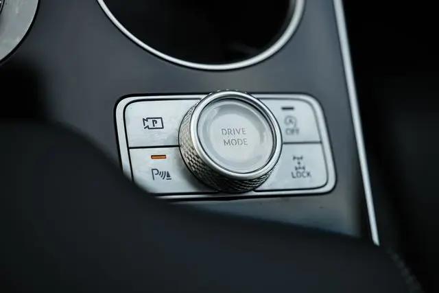 2025 Genesis GV80 2.5T Standard AWD