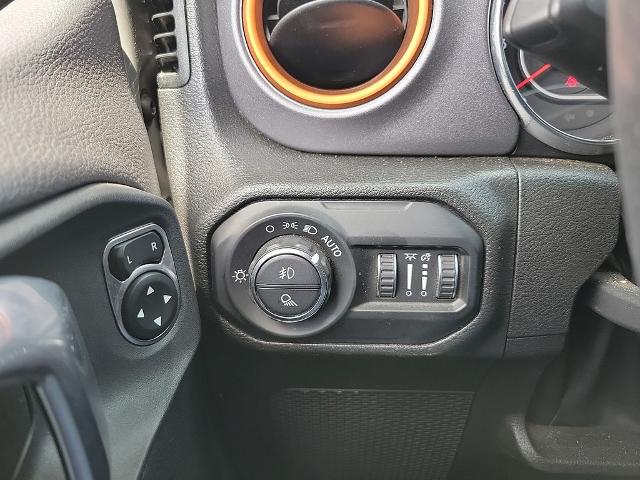 2022 Jeep Gladiator Sport