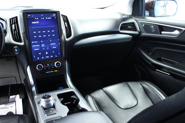 2021 Ford Edge Titanium