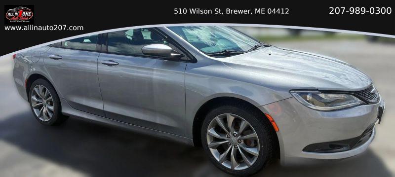 2015 Chrysler 200 S