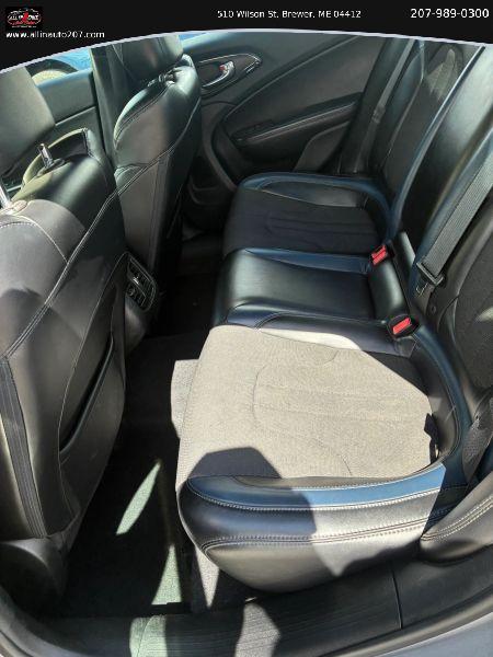 2015 Chrysler 200 S