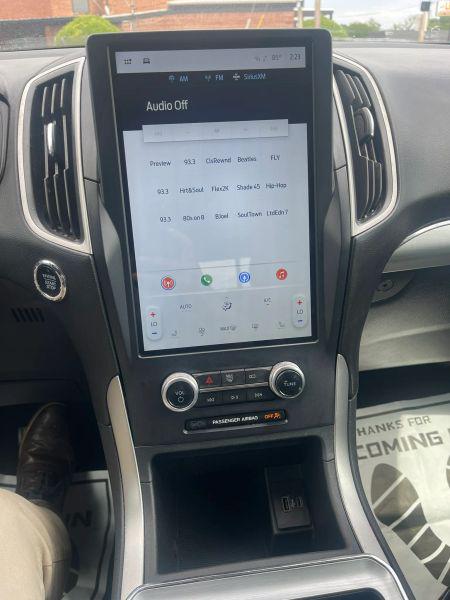 2022 Ford Edge SEL