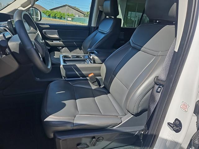 2025 Ford Expedition Active MAX