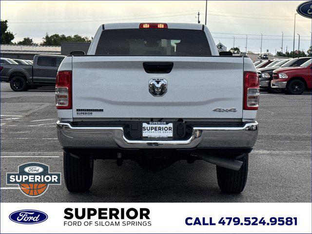 2024 Ram 3500 Big Horn Crew Cab 4x4 8' Box