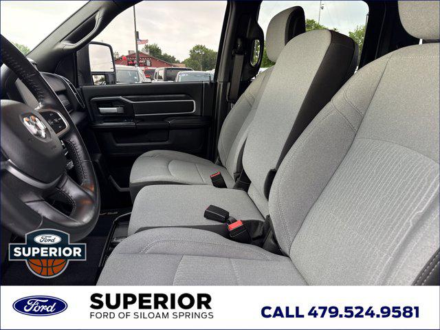 2024 Ram 3500 Big Horn Crew Cab 4x4 8' Box