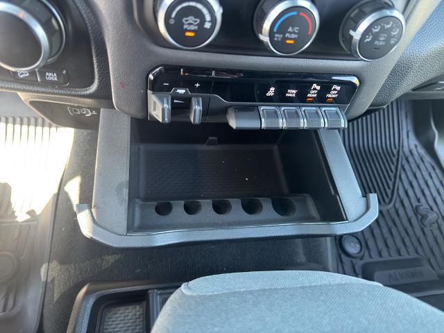 2022 Ram 1500 Big Horn Crew Cab 4x4 6'4" Box