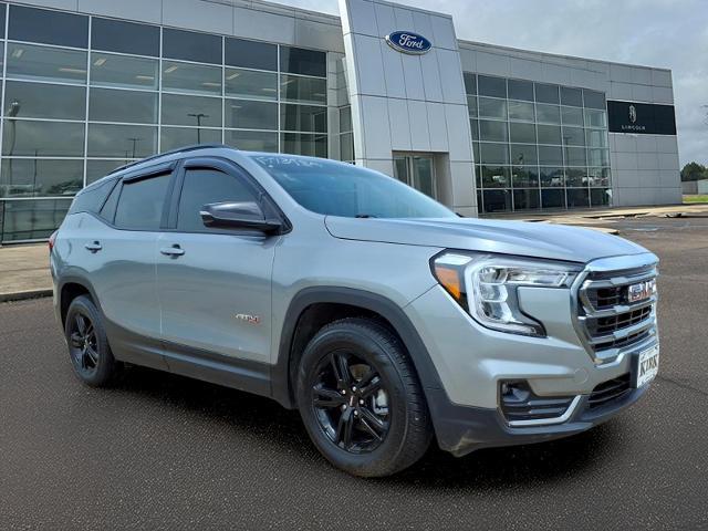 2024 GMC Terrain AWD AT4