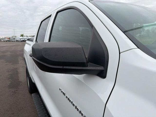 2024 Chevrolet Colorado 2WD WT