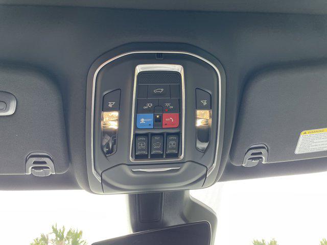 2026 Jeep Grand Wagoneer Limited Altitude 4x4