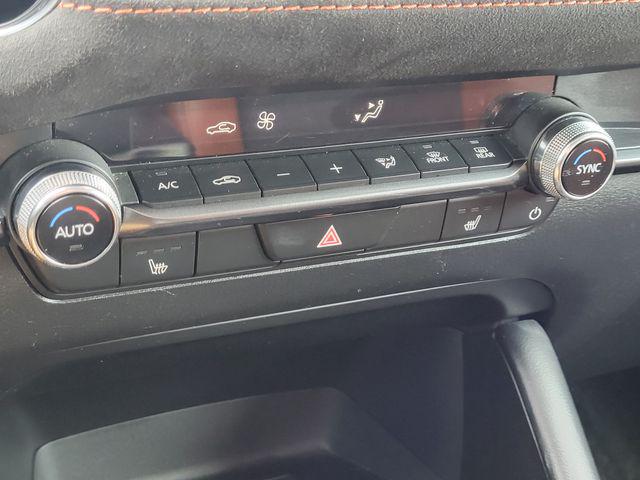 2024 Mazda Mazda3 2.5 Carbon Turbo