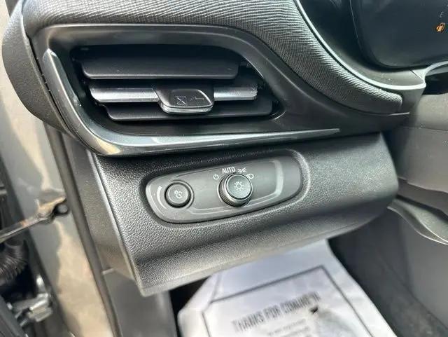 2025 Buick NV Preferred FWD